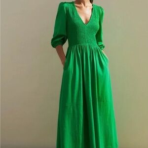 Me+Em Puff Sleeve V-Neck Green Dress. Size 4